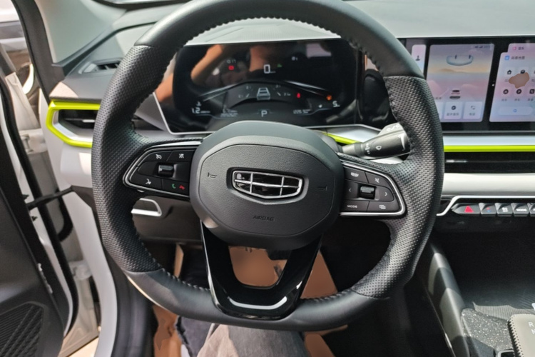 GEELY Coolray 2022 immagine di auto #11