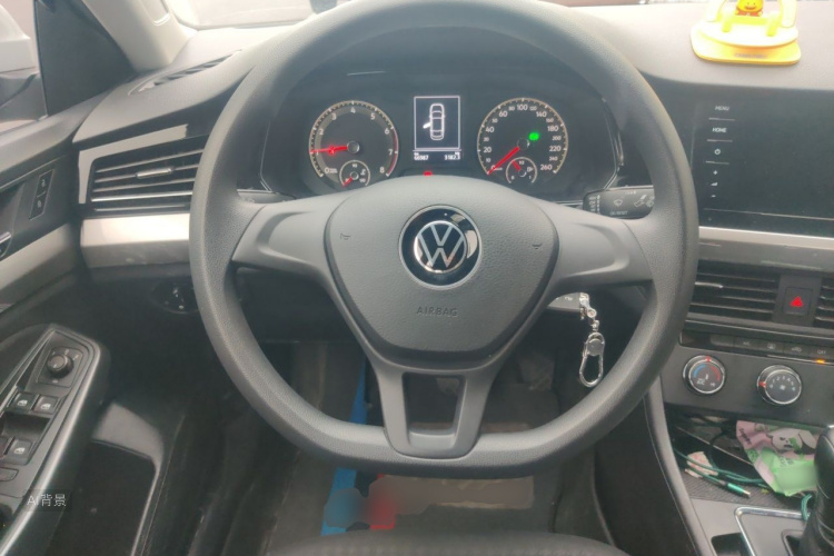 Volkswagen Bora 2021 car image #12