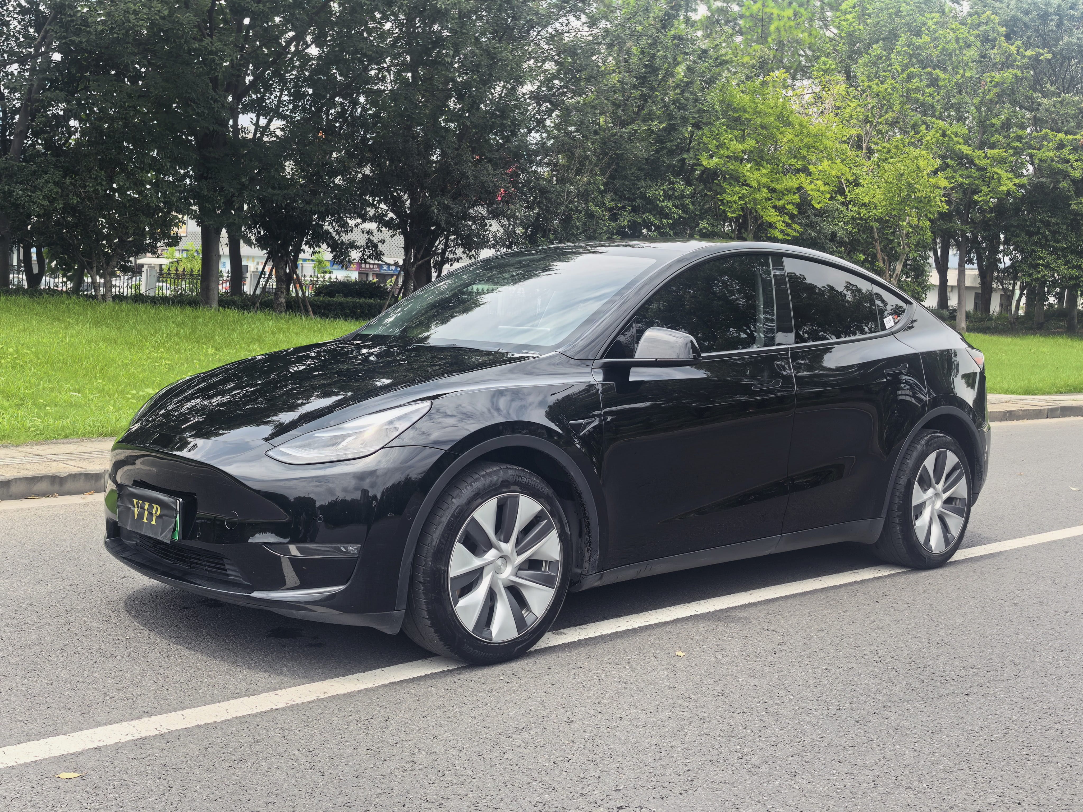 Tesla Model Y 2022 Tesla Model Y 2022 car image