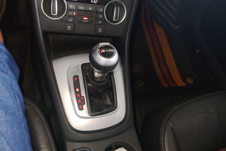 Audi Q3 2019 #14 Audi Q3 2019 car image #14