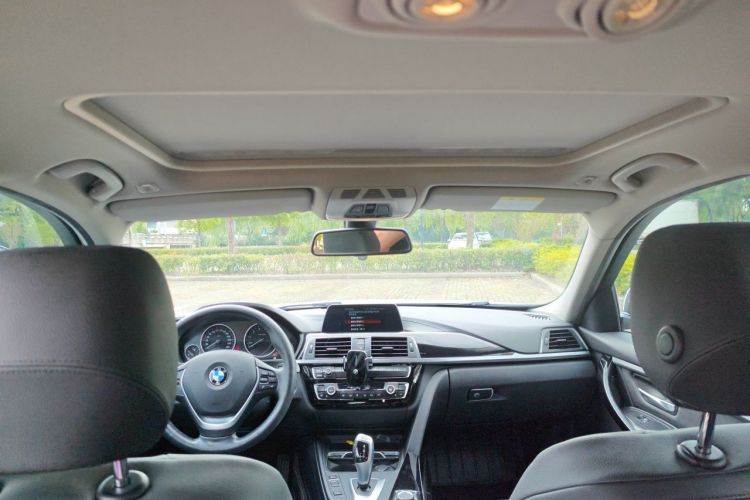 BMW 3 Series 2018 #16 BMW 3 Series 2018 car image #16