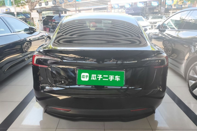 Tesla Model 3 2026 car image #6