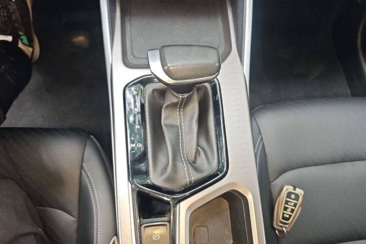 GEELY Emgrand 2021 #14 GEELY Emgrand 2021 car image #14