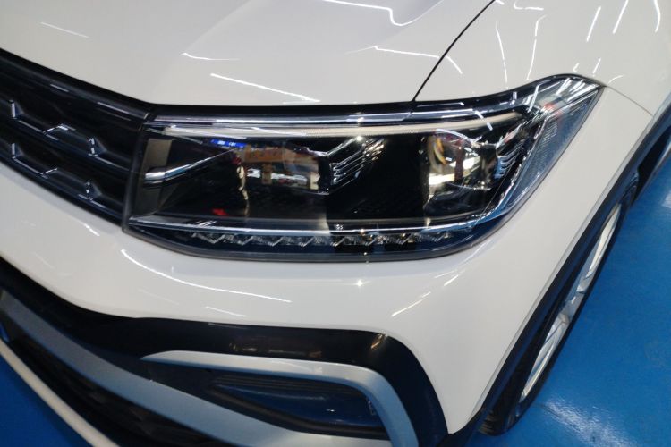 Volkswagen T-Cross 2021 immagine di auto #23