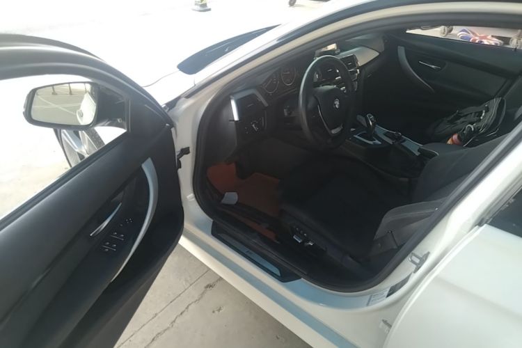 BMW 3 Series 2017 #16 BMW 3 Series 2017 car image #16