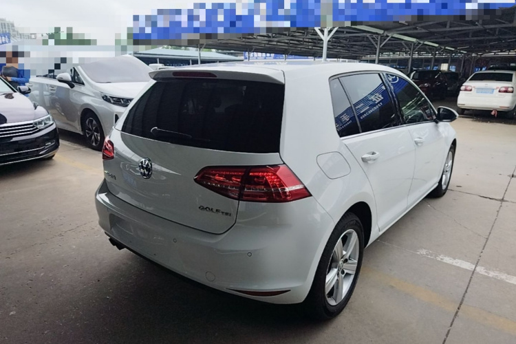 Volkswagen Golf 2015 car image #7