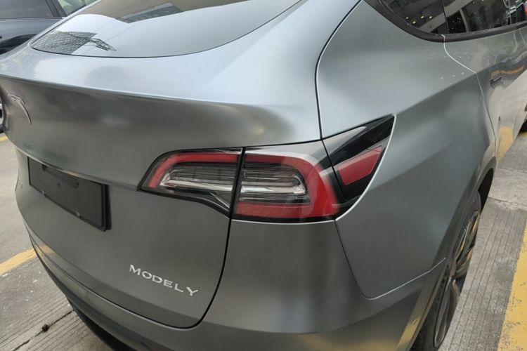 Tesla Model Y 2022 #8 Tesla Model Y 2022 car image #8