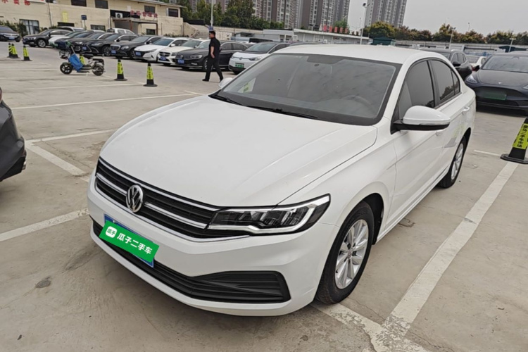Volkswagen Bora 2020 car image #2