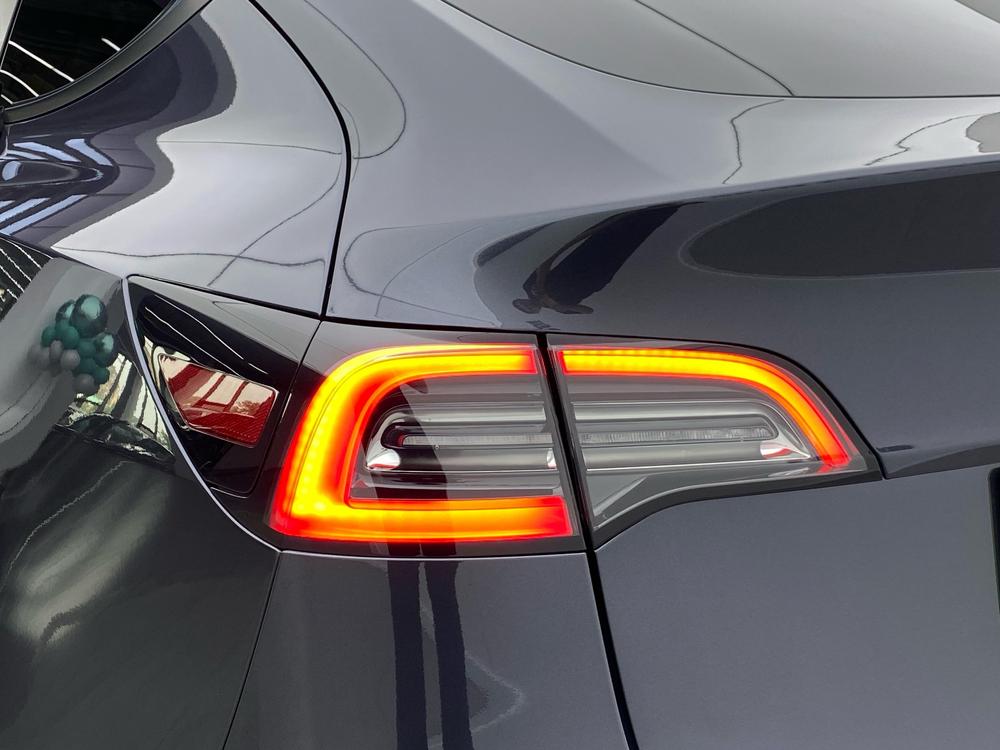 Tesla Model Y 2025 #6 Tesla Model Y 2025 car image #6