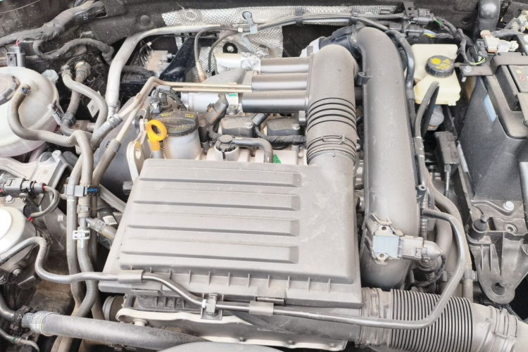 Volkswagen Tharu 2022 car image #22
