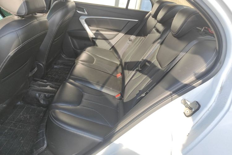 GEELY Emgrand 2017 #17 GEELY Emgrand 2017 car image #17