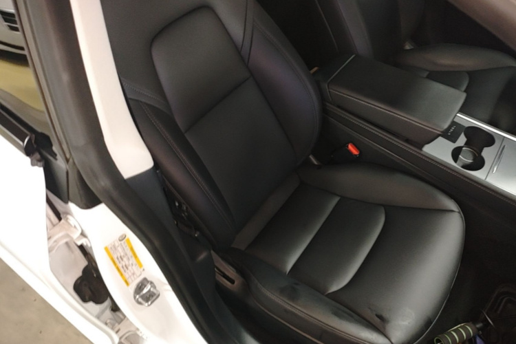 Tesla Model 3 2021 car image #24