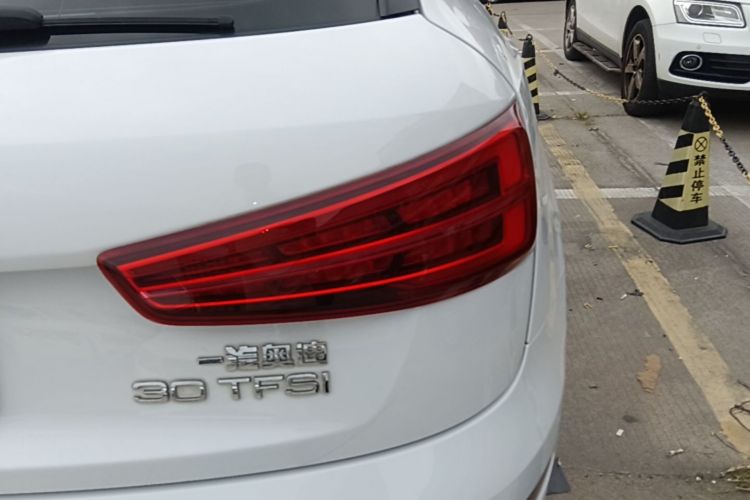 Audi Q3 2017 #8 Audi Q3 2017 car image #8