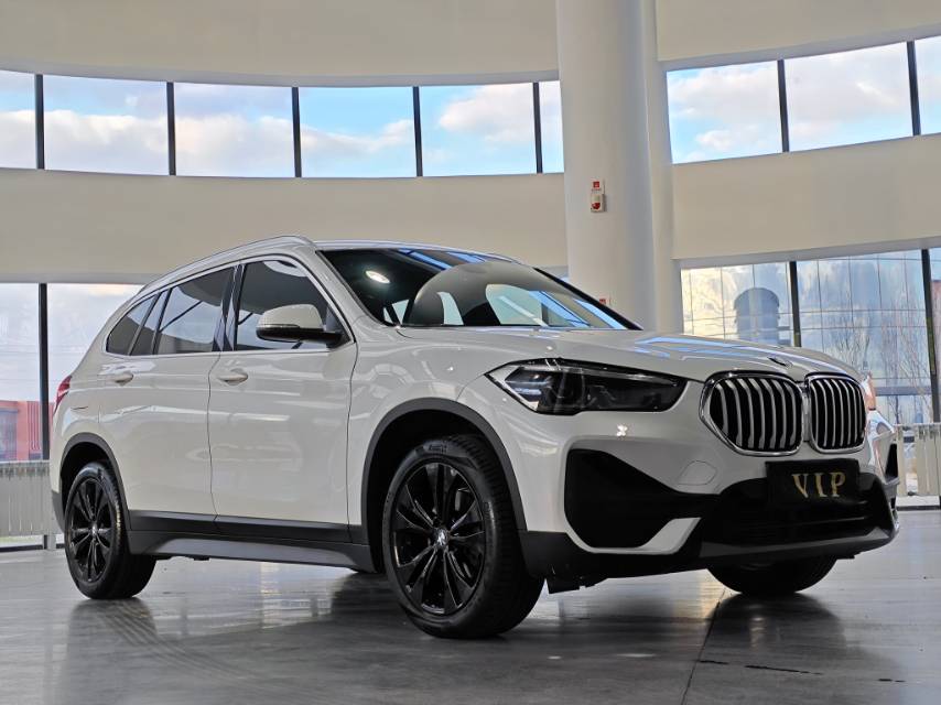 BMW X1 2021 car image #3