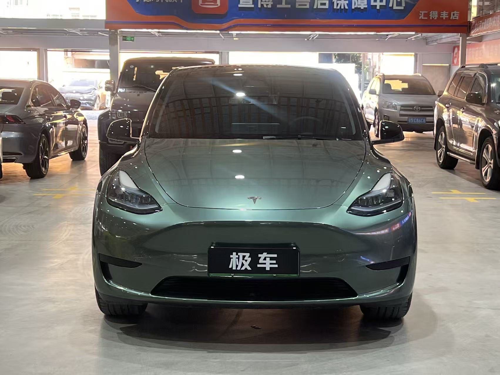 Tesla Model Y 2023 immagine di auto #2