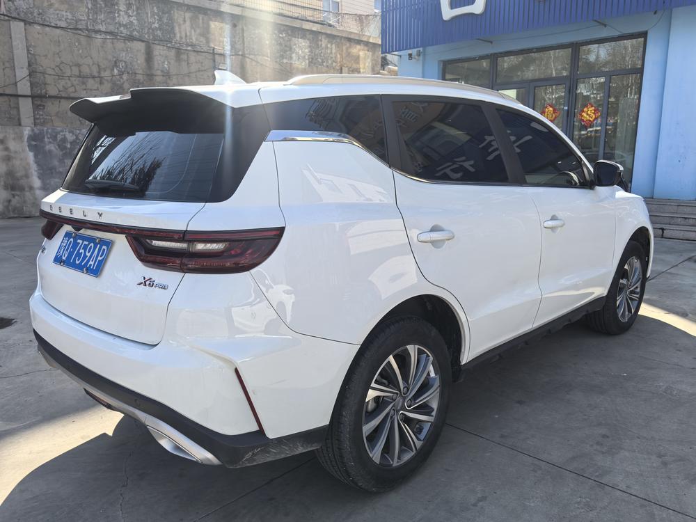 GEELY Vision X6 2024 car image #5
