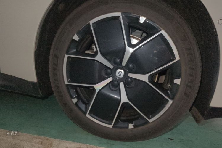 MI SU7 2025 car image #9