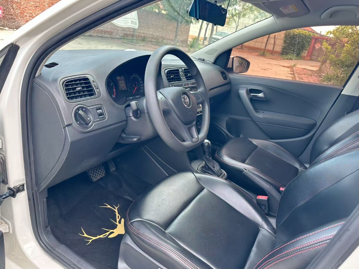 Volkswagen Polo 2018 car image #4