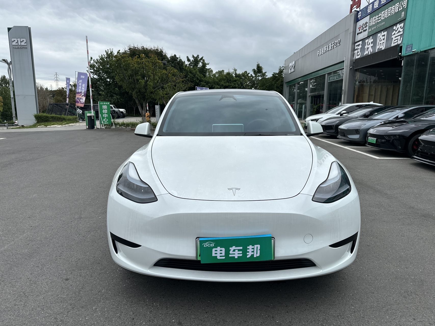 Tesla Model Y 2024 #2 Tesla Model Y 2024 car image #2