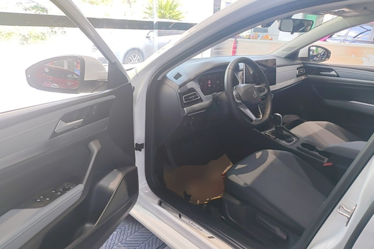 Volkswagen Lavida 2023 car image #16