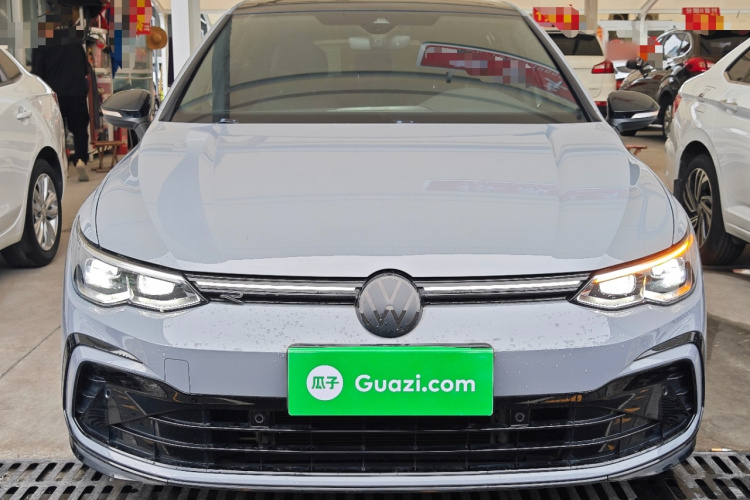 Volkswagen Golf 2021 car image #3