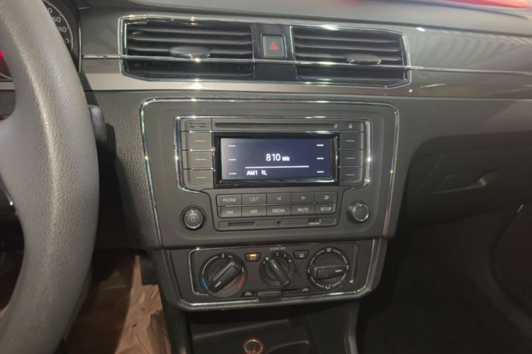 Volkswagen Santana 2017 car image #17