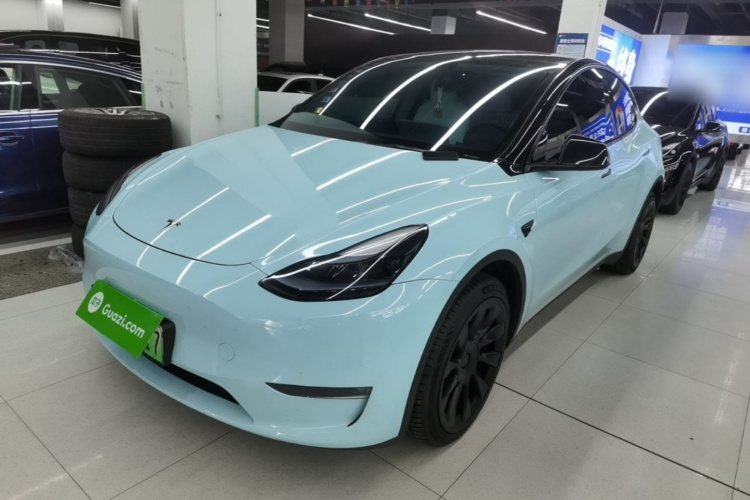 Tesla Model Y 2023 #2 Tesla Model Y 2023 car image #2