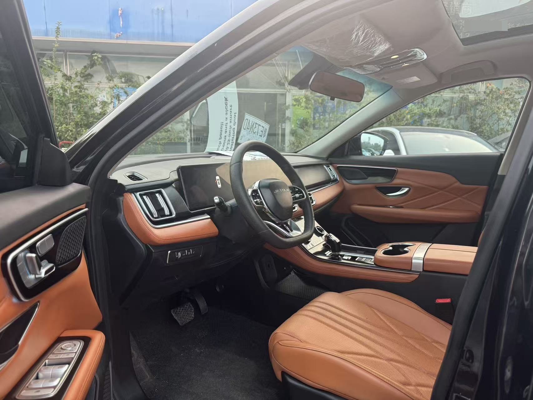 Jetour X70 PLUS 2024 car image #6