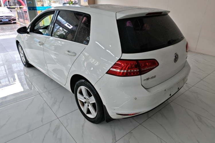 Volkswagen Golf 2016 car image #5