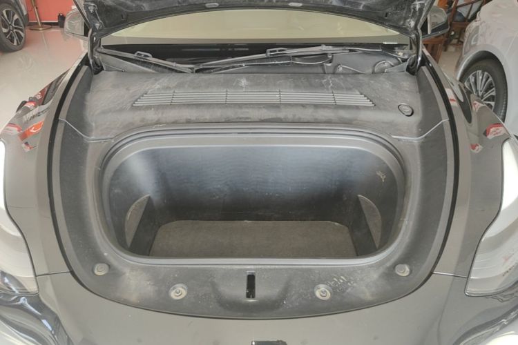 Tesla Model Y 2023 #20 Tesla Model Y 2023 immagine di auto #20