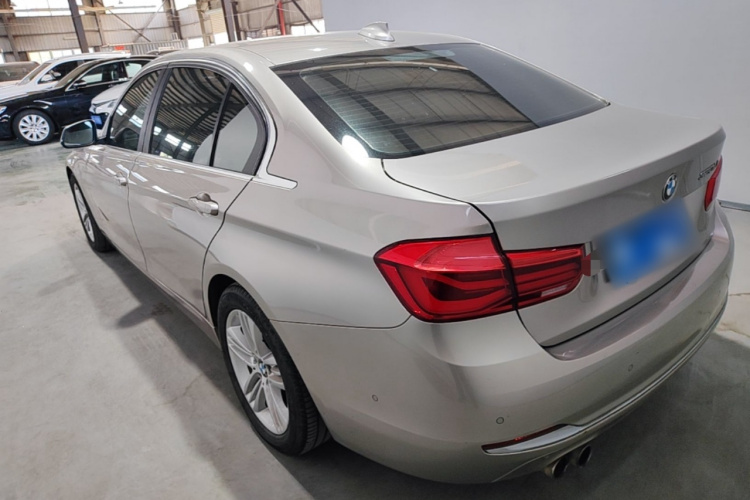 BMW 3 Series 2017 #5 BMW 3 Series 2017 car image #5