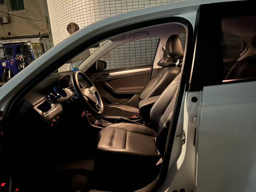 Volkswagen Bora 2021 car image #4