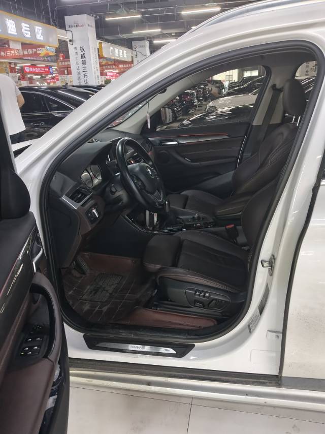 BMW X1 2019 #5 BMW X1 2019 car image #5