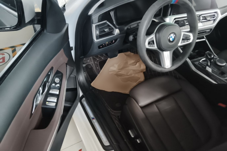 BMW 3 Series 2020 #16 BMW 3 Series 2020 car image #16