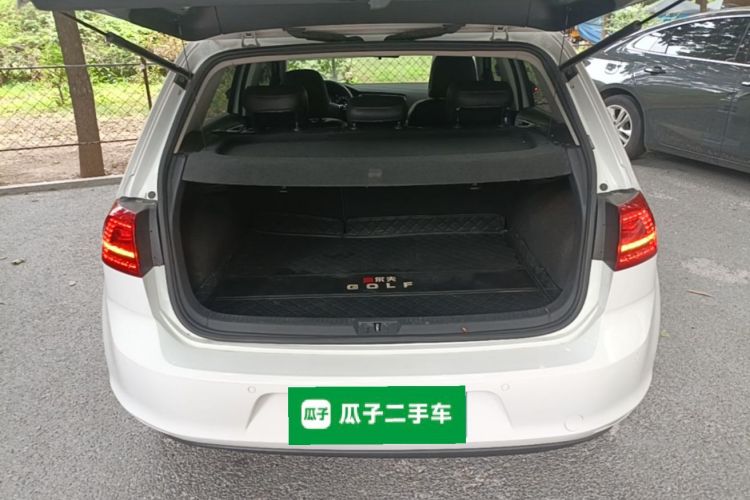 Volkswagen Golf 2016 car image #19