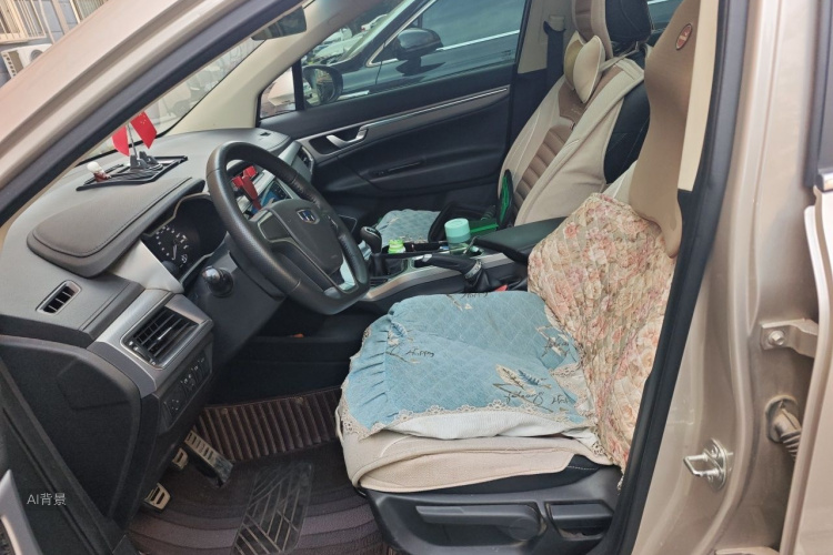 GEELY Emgrand GS 2018 car image #17
