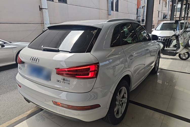 Audi Q3 2018 #7 Audi Q3 2018 car image #7