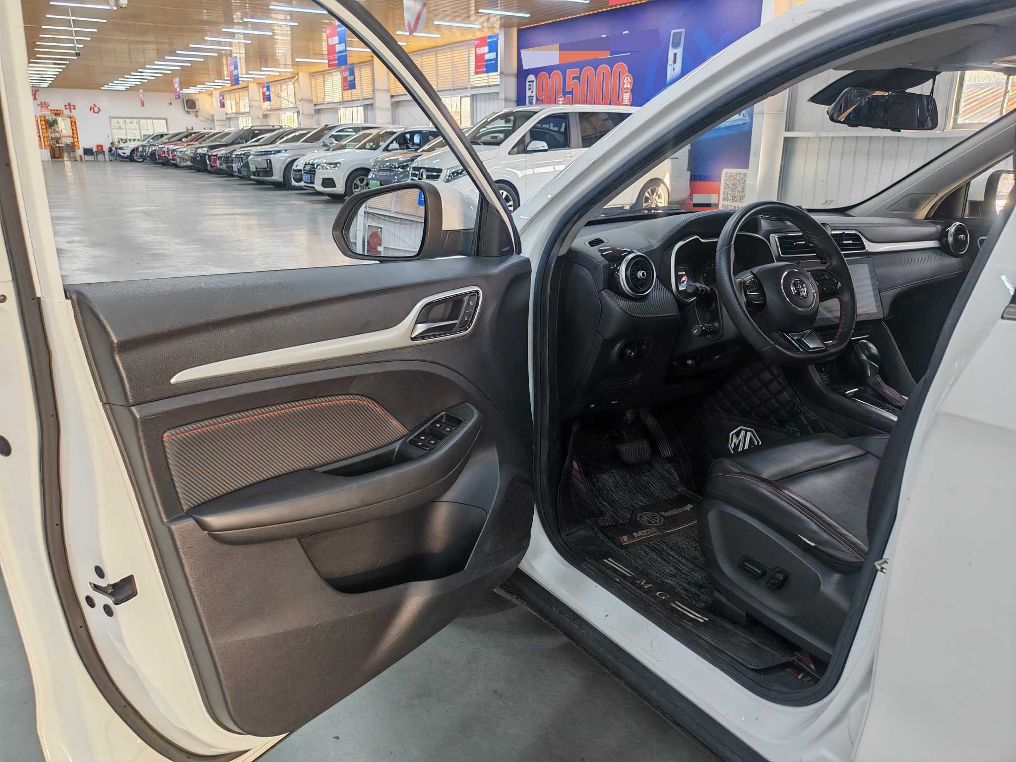 MG ZS 2020 car image #9