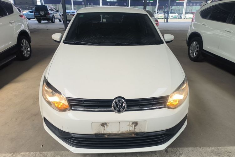 Volkswagen Polo 2016 car image #3