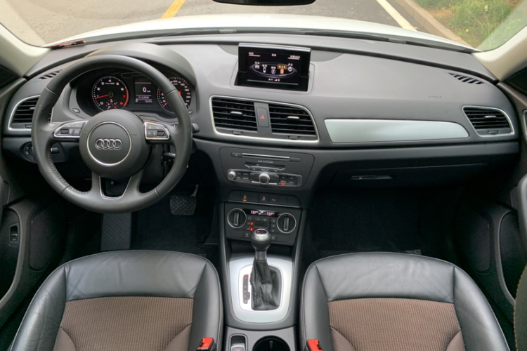 Audi Q3 2019 #10 Audi Q3 2019 car image #10