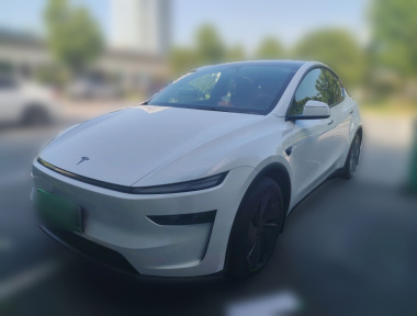 Tesla Model Y 2026 car image 