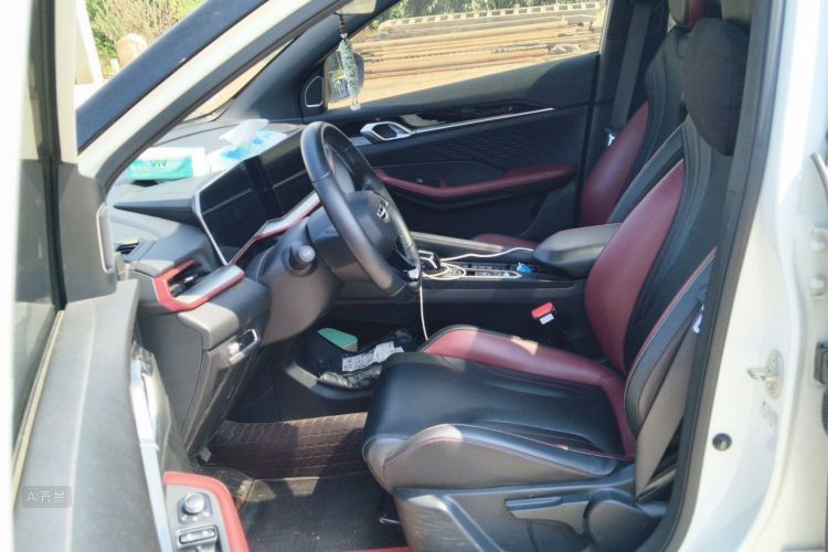 GEELY Coolray 2022 #17 GEELY Coolray 2022 car image #17