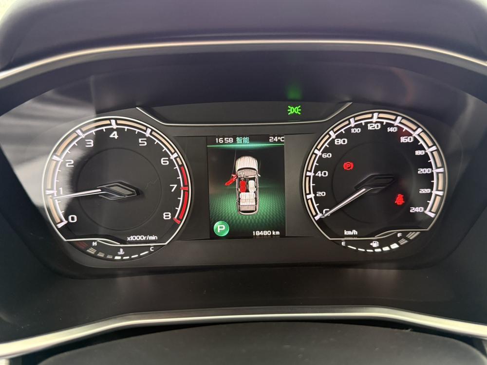 GEELY Coolray 2023 car image #10