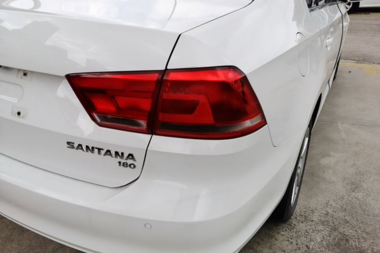 Volkswagen Santana 2016 car image #8