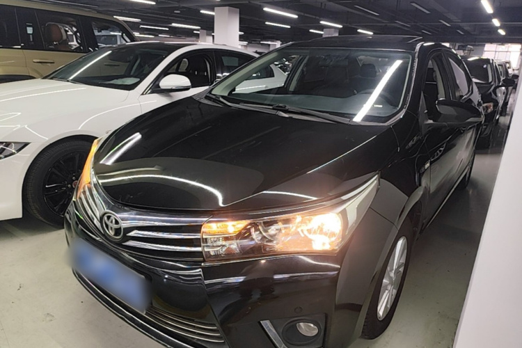 Toyota Corolla 2015 immagine di auto #2
