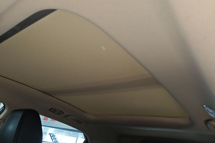 BYD Yuan New Energy 2019 car image #18