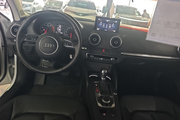 Audi A3 2015 car image #10
