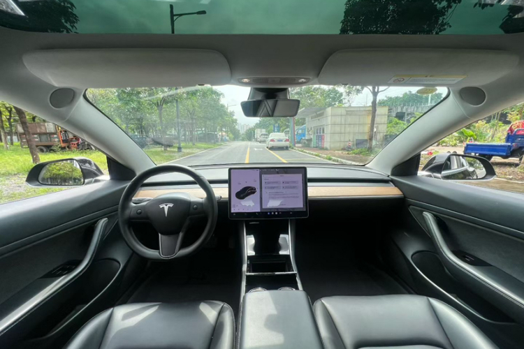 Tesla Model Y 2021 #14 Tesla Model Y 2021 immagine di auto #14