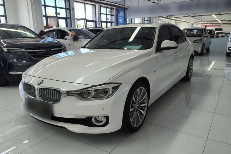 BMW 3 Series 2019 #2 BMW 3 Series 2019 car image #2