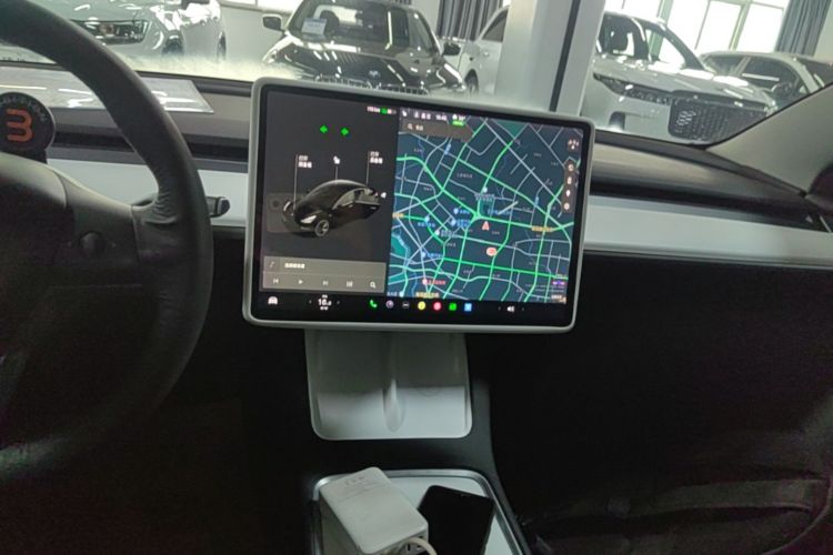 Tesla Model 3 2021 #17 Tesla Model 3 2021 car image #17